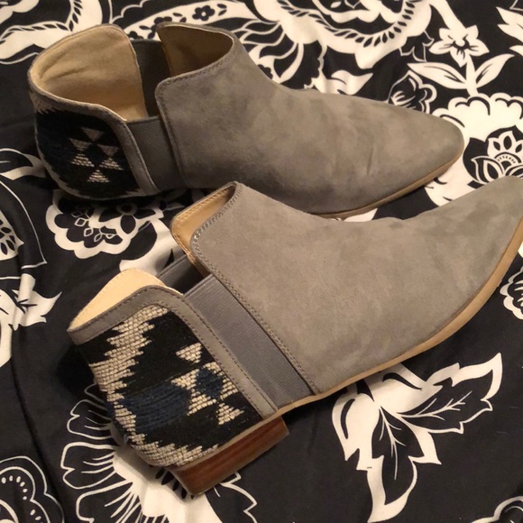 Shoes - Grey Suede Booties